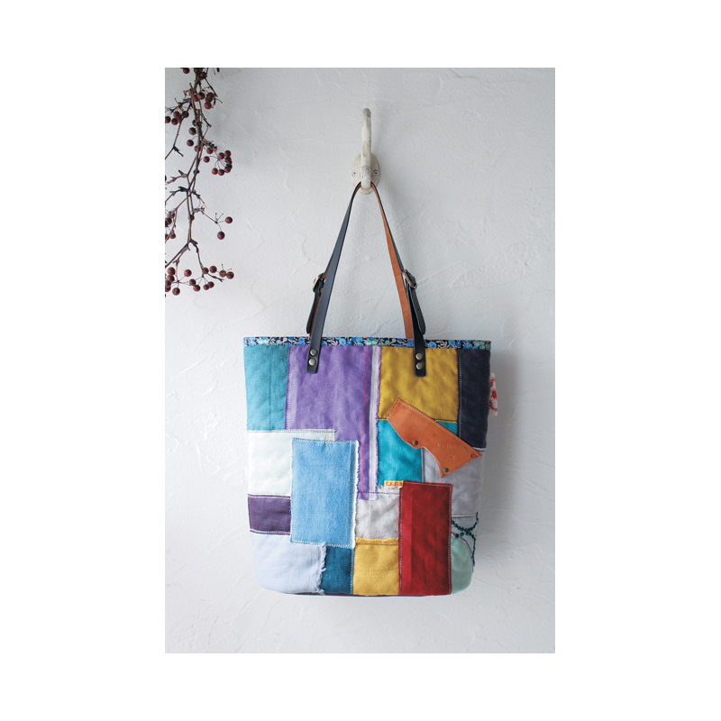 35 sacs & accessoires en lisières et chutes de tissus Livre Patchwork